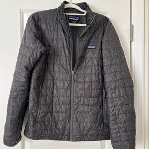 Men's Patagonia Nano Puff Insulated Jacket - Size Medium - Dark Grey GUC
